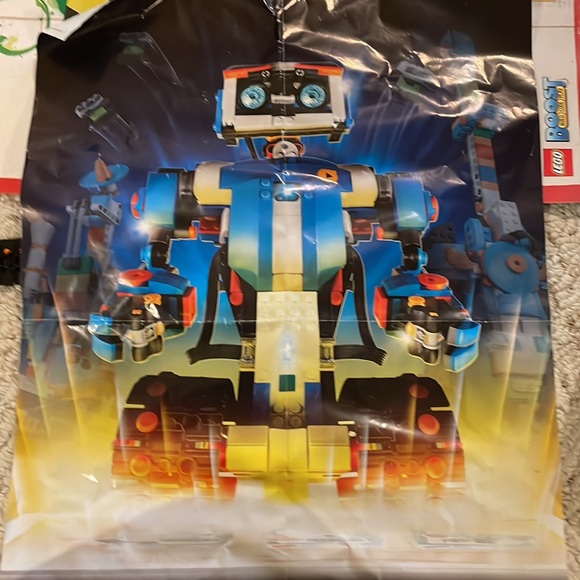 Lego BOOST  5in1 Build, Code, Play set. Barely played with. Most pieces included - Picture 10 of 15